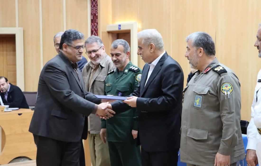 تقدیر از مدیرکل بنیاد مسکن انقلاب اسلامی استان گیلان