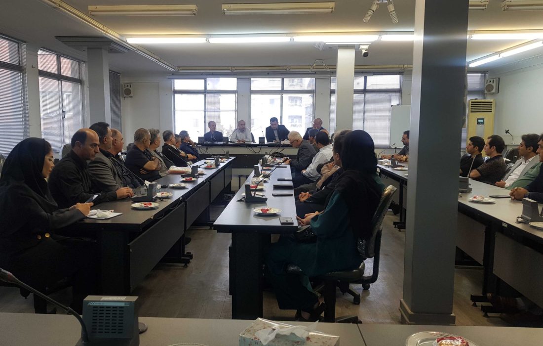 تأکید بر تعامل اتحادیه های صنفی با بازرسان بهداشت حرفه ای