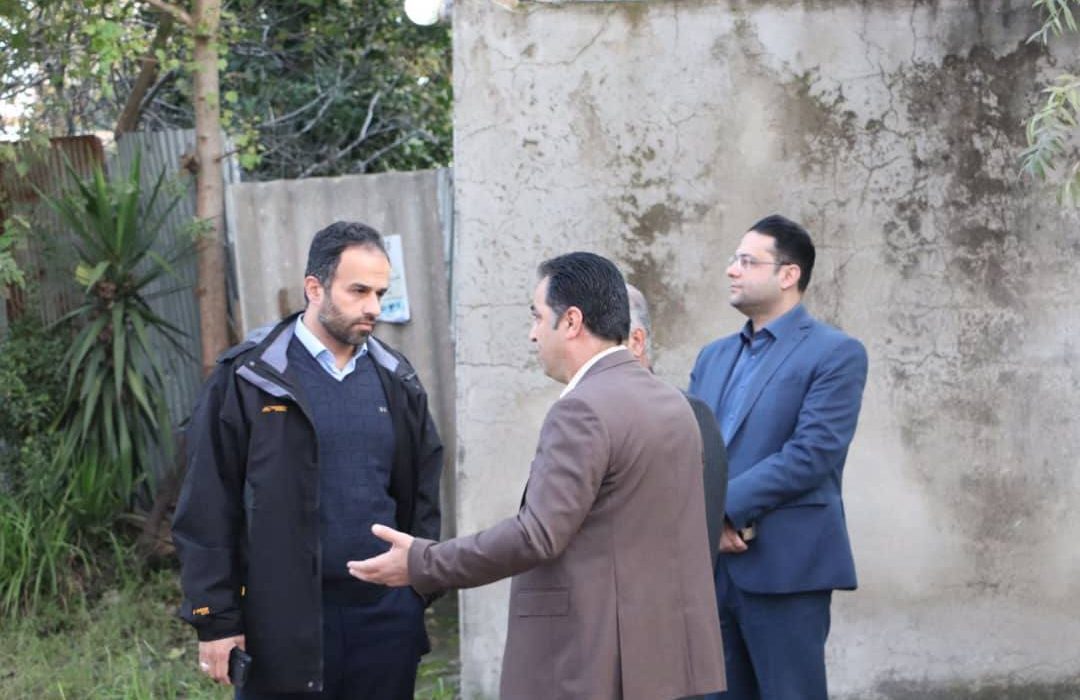 دستور شهردار رشت خطاب به معاون عمرانی شهرداری رشت؛ لزوم اخطار به پیمانکار و پیگیری نسبت به بهسازی و اصلاح روکش آسفالت محله کوی حسینی رشت