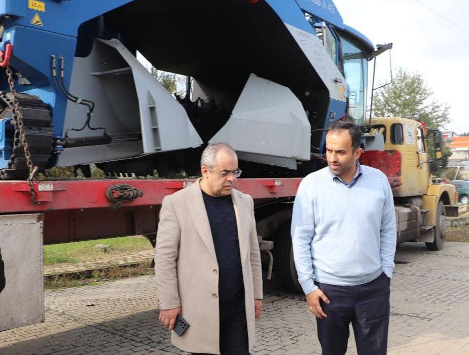 گام بزرگ در راستای مدیریت پسماند شهری ؛ ورود دو دستگاه ویندرو ترنر و سایدترنر جهت تجهیز خطوط جدید پردازش مجتمع کود آلی گیلان