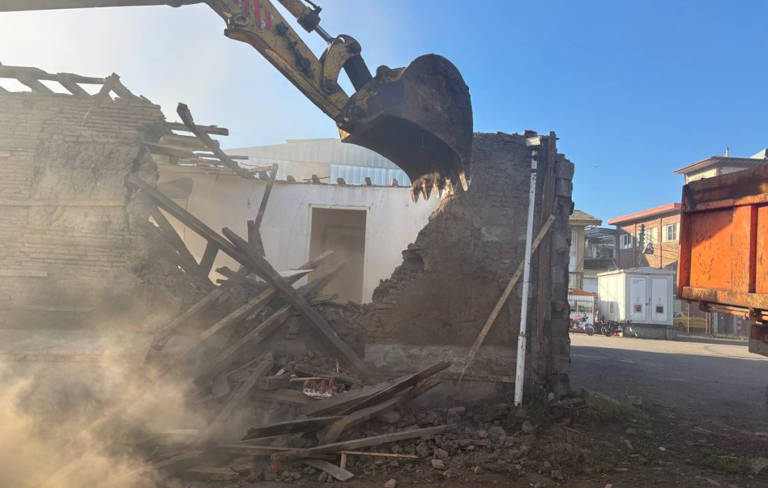 با خرید یک ملک توسط مدیریت شهری ظرفیت فضای پارکینگ امیرمؤمن لاهیجان افزایش یافت