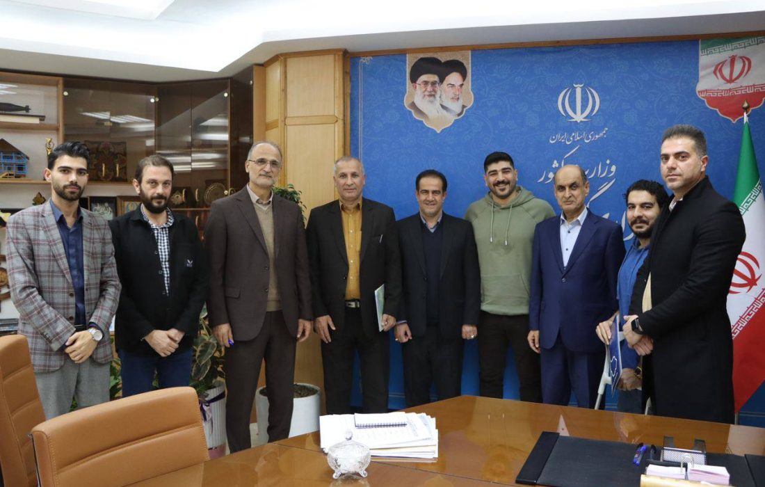 ملاقات دو ورزشکار پارا المپیک گیلانی با استاندار گیلان