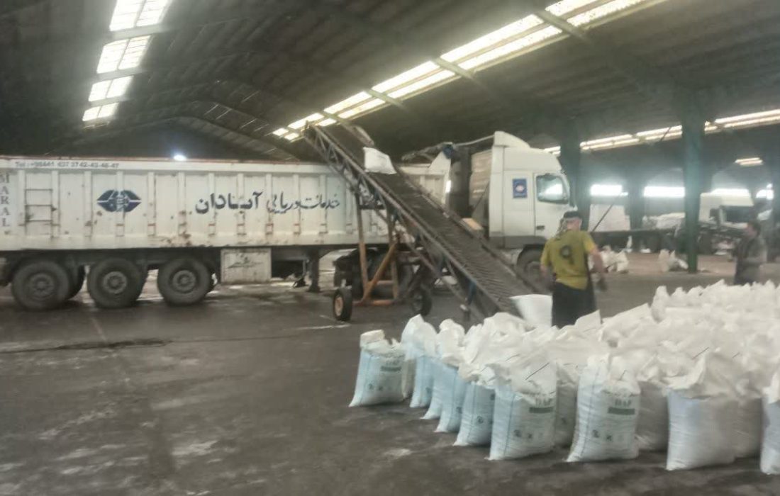 توزیع بیش از۴۳۳۲۵ تن انواع کودهای کشاورزی طی ۹ ماه ابتدای سال جاری در استان گیلان