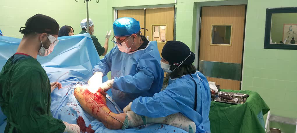 گامی بزرگ در ارتقای سطح خدمات درمانی شهرستان فومن؛ موفقیت آمیز بودن عمل تعویض مفصل لگن در بیمارستان امام حسن مجتبی (ع)