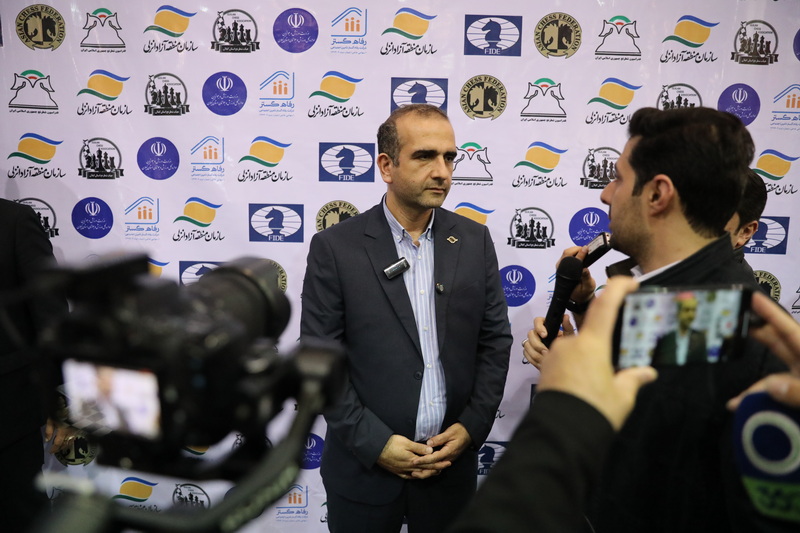 طاعتی مقدم در حاشیه افتتاحیه مسابقات بین‌المللی شطرنج جام کاسپین: چهارمین همكاری با مجموعه شطرنج بیانگر اهمیت این ورزش فكری در برنامه‌های كلان سازمان منطقه آزاد انزلی است