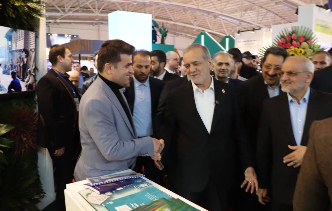 دیپلماسی اقتصادی در سومین نمایشگاه بین المللی اوراسیا از حضور رئیس جمهور تا مدیرعامل میربیزنس بانک در غرفه منطقه آزاد انزلی