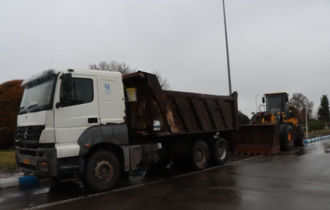 آماده باش دستگاه‌های راهسازی بنیاد مسکن گیلان برای برفروبی رشت