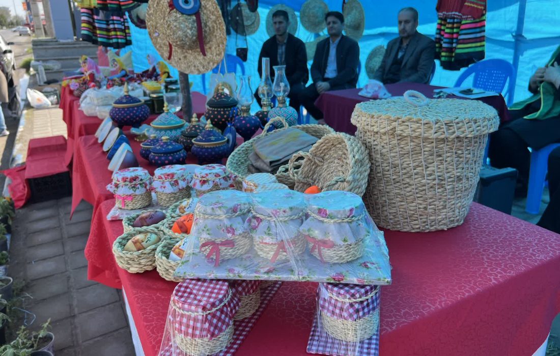 نمایشگاه نوروزی در شهر خشکبیجار