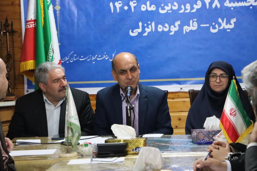 استاندار گیلان در نشست کارگروه مدیریت تالاب انزلی مطرح کرد: نجات تالاب انزلی در گرو تکمیل شبکه های فاضلاب و تخصیص ۲۷ هزار میلیارد تومان اعتبار است