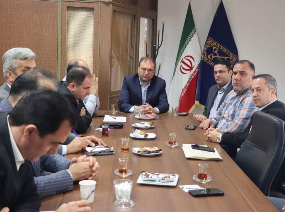 با حضور معاون محیط زیست و خدمات شهری شهرداری رشت؛  جلسه پیگیری نام‌گذاری معابر و تابلوهای شهری با هدف ساماندهی اطلاعات مناطق در قالب طرح “جی نف” برگزار شد