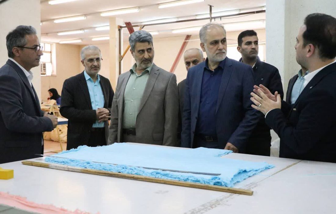 بازدید رئیس کل دادگستری استان گیلان از صنایع ریسندگی و بافندگی پیشروتاب