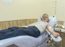 رئیس دانشگاه علوم پزشکی گیلان ضمن اهدای خون به حادثه دیدگان بندرعباس: دانشگاه علوم پزشکی گیلان آماده اعزام نیروهای تخصصی و فوق تخصصی جهت درمان حادثه دیدگان هرمزگانی است