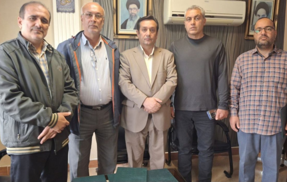 بمناسبت “نهم اردیبهشت” روز شورا به همت شهردار از اعضای محترم شورای اسلامی شهر توتکابن تجلیل شد