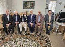 شاگرد به دیدار معلم رفت؛  قدردانی استاندار گیلان از دبیر ریاضی دوران تحصیل به مناسبت روز معلم