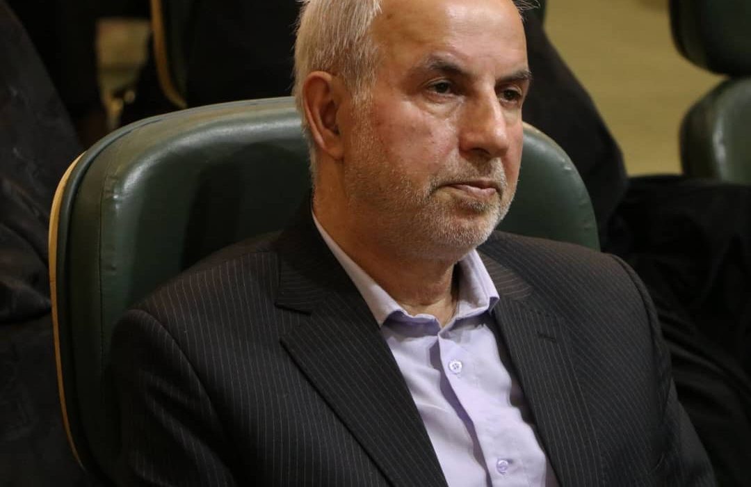 کوچکینژاد: مسئولین حق ندارند کشور را شرطی کنند و سفره مردم را به مذاکرات گره بزنند؛ دشمن همان دشمن است