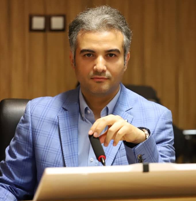 ۱۹ تذکر جدی و مهم به شهردار رشت تذکرات رئیس کمیسیون توسعه پایدار در صحن علنی شورا