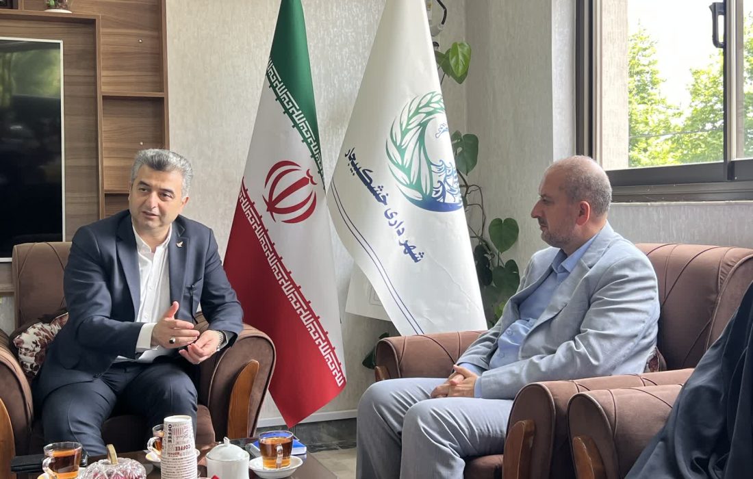 حضور مدیرکل محترم اداره کل پست گیلان در شهرداری خشکبیجار به منظور پیگیری پروژه طرح ملی جی نف