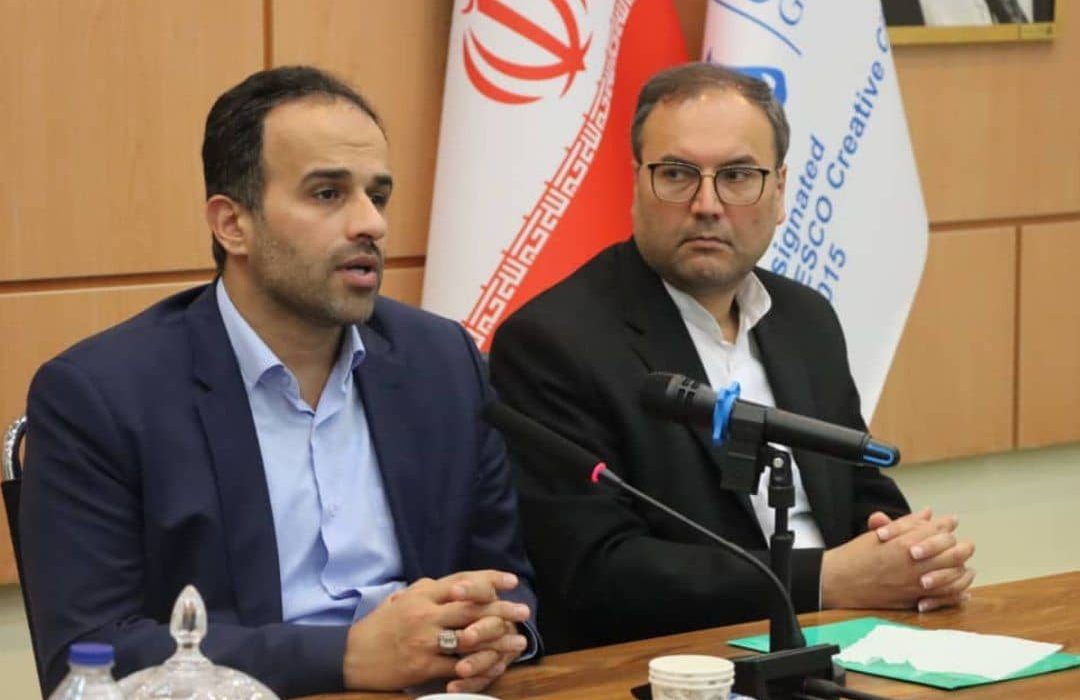 شهردار رشت مطرح کرد:  _ رشد ۴۶ درصدی پاسخ به استعلامات ساختمانی در رشت  _ لزوم مستندسازی و برخورد با ساخت ‌و سازهای غیرمجاز