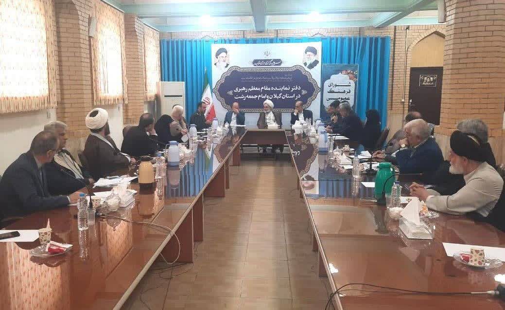 ابراز نگرانی امام جمعه رشت از پدیده سگ‌گردانی در سطح شهر/این رفتار ترویج فرهنگ غرب است