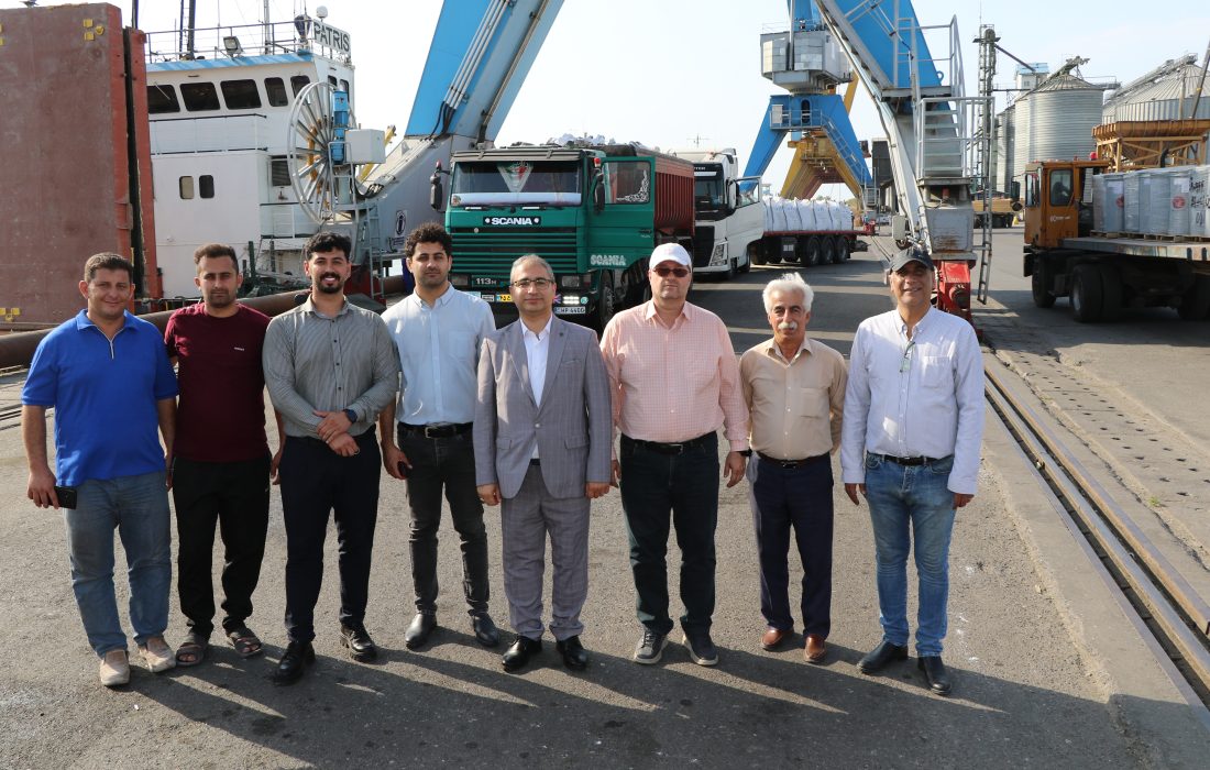 صادرات سیمان خزر به روسیه از بندر انزلی با موفقیت انجام شد/مدیرعامل سیمان خزر:   حمل یکپارچه و برنامه‌ریزی دقیق، کلید موفقیت در صادرات و صرفه‌جویی در زمان و هزینه‌هاست