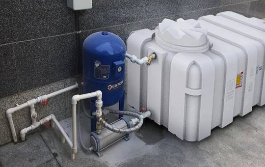 معاون خدمات مشترکین و درآمد شركت آب و فاضلاب استان گيلان: نصب پمپ و مخزن ذخیره آب شرب در منازل طبق دستورالعمل جدید وزارت راه و شهرسازی الزامیست