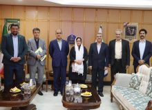 استاندار گیلان در دیدار با فرزند استاد هوشنگ ابتهاج: مفاخر فرهنگی سرمایه‌های ماندگار ملت ایران هستند / مردم افتخارات خود را هرگز فراموش نمی‌کنند