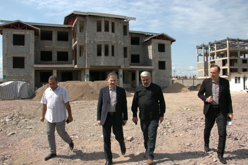 در راستای نهضت توسعه عدالت در فضاهای آموزشی صورت گرفت: بازدید مدیرکل حوزه ریاست و روابط عمومی سازمان نوسازی مدارس کشور از پروژه های نهضت تحولی عدالت آمورشی گیلان