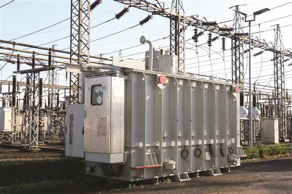 معاون بهره‌برداری شرکت برق منطقه‌ای گیلان خبرداد: پروژه كنترل‌پذیری ۵۰ ترانس پست‌های فوق توزیع با موفقیت اجرا گردید
