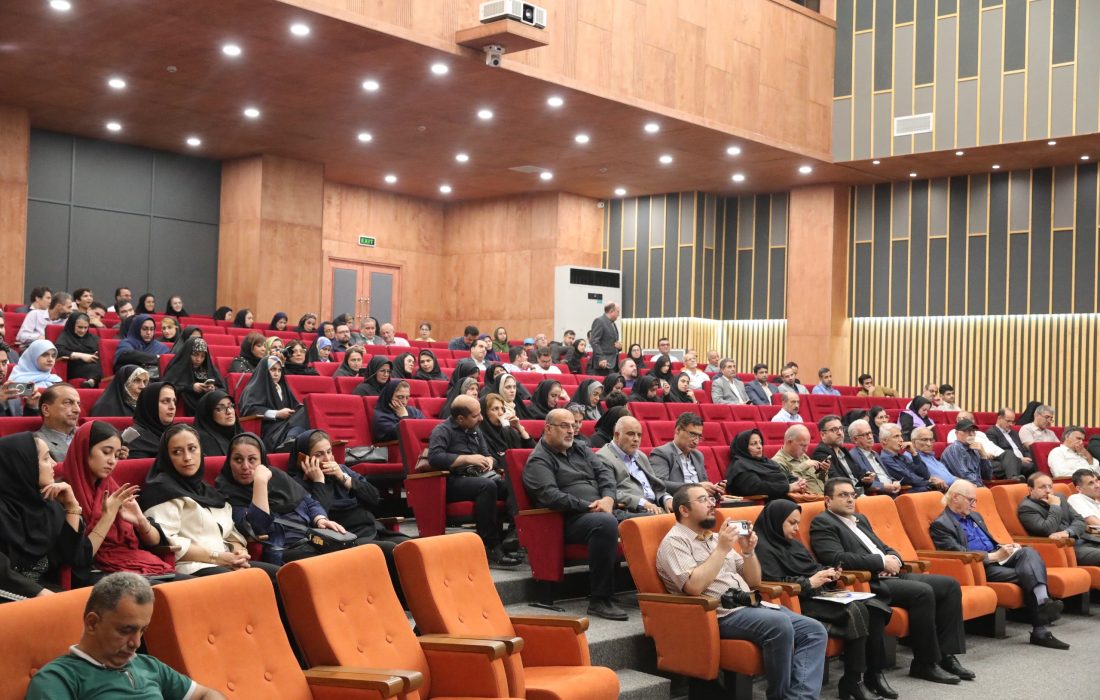 آیین تجلیل از اصحاب رسانه گیلان در منطقه آزاد انزلی برگزار شد