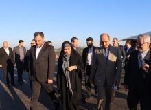 با استقبال استاندار؛  وزبر راه،‌ مسکن و شهرسازی وارد گیلان شد