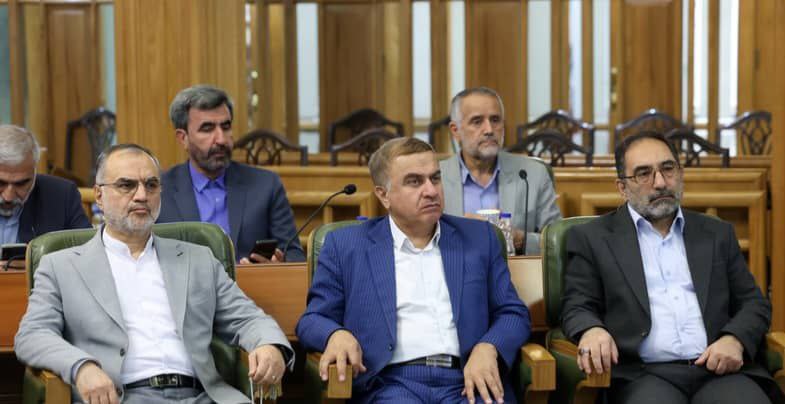 کارگرنیا رئیس شورای اسلامي شهر رشت خبر داد: بررسی راهکارهای حفظ باغات شهری و مقابله با خشکسالی در مجمع رؤسای شوراهای اسلامی شهرهای کشور/ افزایش مهاجرت ها به رشت موجب نگرانی های زیست محیطی شده است