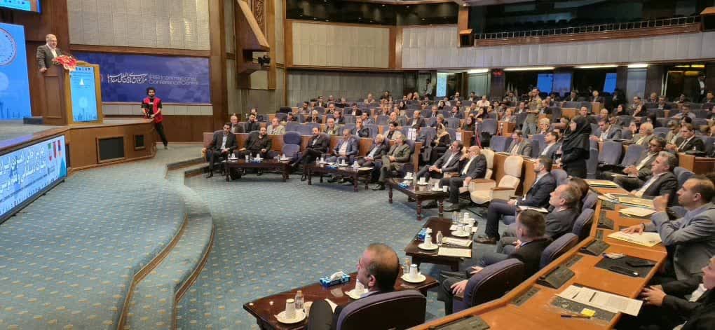 طاعتی مقدم در اجلاس راهبردی اوراسیا: منطقه آزاد انزلی با بهره مندی از تمام مودهای حمل و نقلی و معافیت های قانونی، مهم‌ترین بستر برای توسعه همكاری های میان منطقه ای است