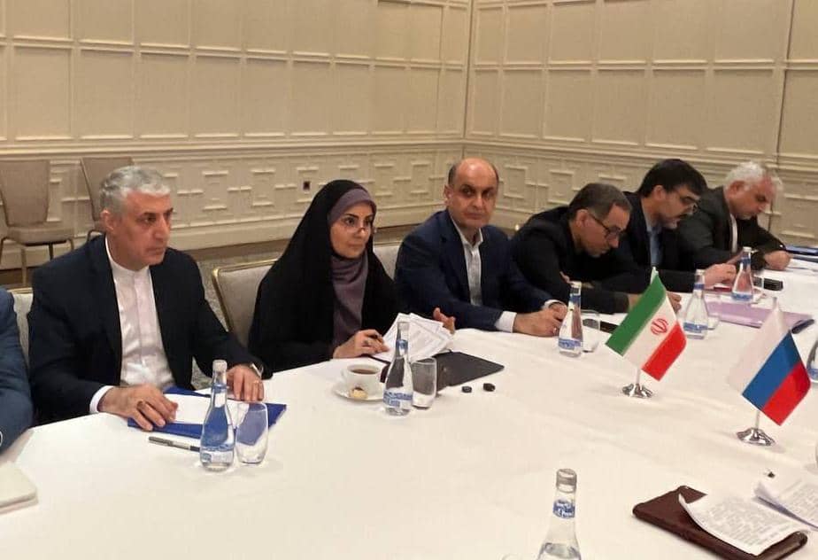 بازدید وزیر راه، استاندار گیلان و هیئت‌های روس و آذربایجان از پایانه مرزی و بارانداز ریلی آستارا