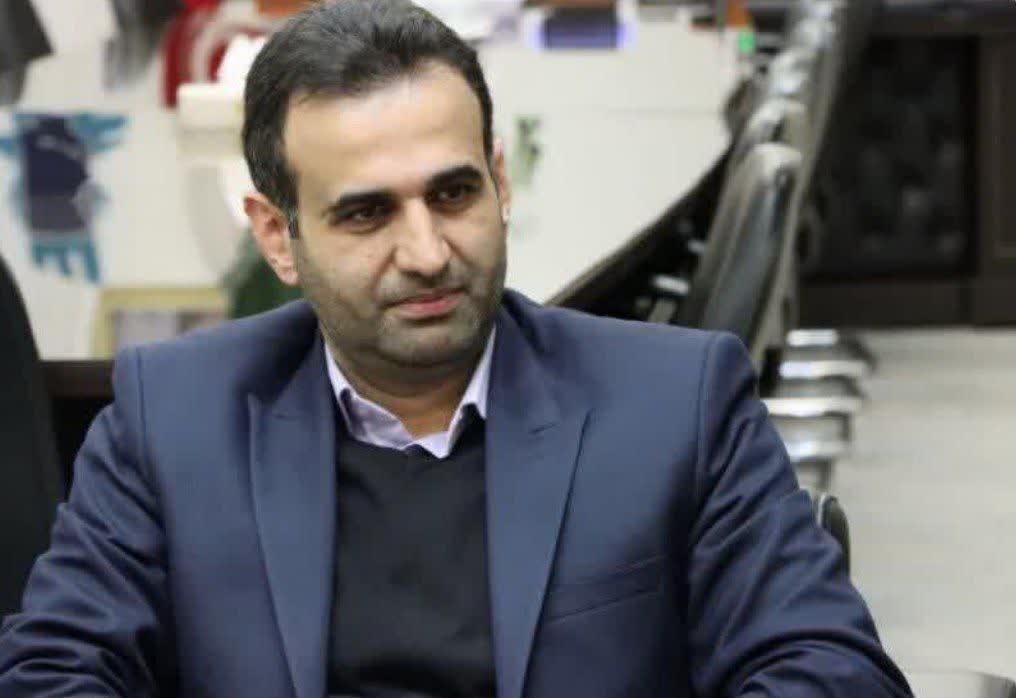 رئیس دانشگاه آزاد اسلامی گیلان، اعلام کرد: عبور دانشگاه آزاد اسلامی استان گیلان از مرز ۴۳ هزار دانشجو