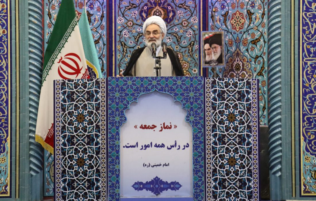 انتقاد امام جمعه رشت:آقای مدیر زیرمجموعه‌تان را کنترل کنید/ مردم را با بدرفتاری به دفتر نماینده ولی فقیه نکشانید/ریشه ۵۰٪ مراجعات مردمی، بی‌مسئولیتی است