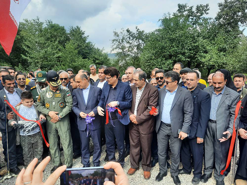 با حضور فرمانده محرومیت زدایی و جهادی ارتش جمهوری اسلامی و استاندار گیلان افتتاح شد: پروژه مجتمع تأمین آب شرب شهدای ارتش در روستای گسگره فومن