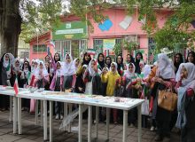 در آستانه یوم‌الله ۱۳ آبان؛   روایت تصویری ویژه‌برنامه «به رنگ مدرسه، به عطر دانایی» در رشت برگزارشد