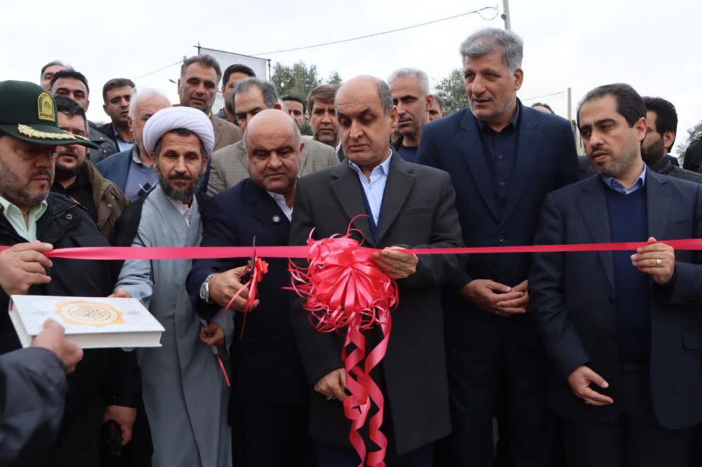 با حضور استاندار گیلان؛ زمین ورزشی خیرساز شهيد نعیمی لوشان افتتاح شد