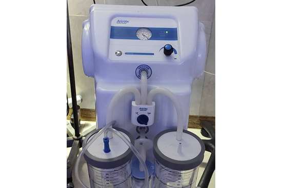 اهدای دستگاه ساکشن پیشرفته به بخش مراقبت‌های ویژه نوزادان مرکز آموزشی و درمانی الزهرا (س)