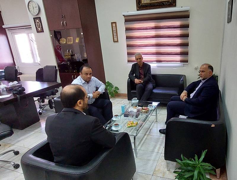 فرماندار رشت در دیدار با مدیر درمان تامین اجتماعی استان گیلان : اقدامات مدیریت درمان تامین اجتماعی گیلان قابل تحسین است