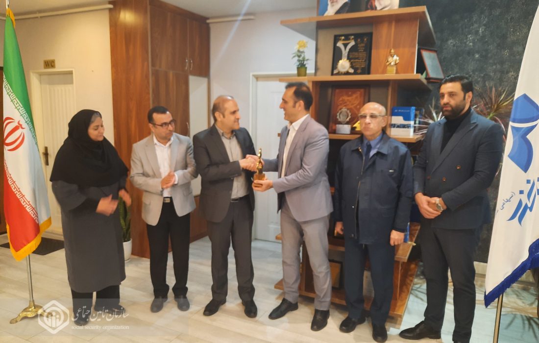 با حضور فعالان و دست اندرکاران تشکل های کارفرمایی استان از برگزیده جشنواره انتخاب کارفرمایان برتر تامین اجتماعی گیلان در سطح ملی تجلیل گردید