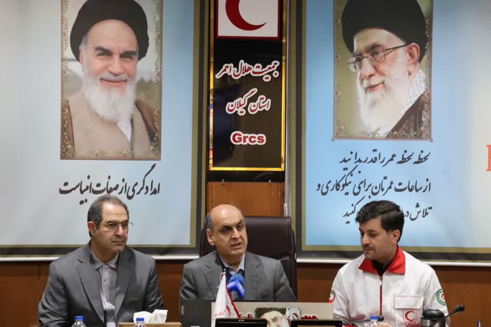 استاندار گیلان در بازدید از جمعیت هلال احمر استان: ایران بعد از جنگ قوی‌تر و زیباتر خواهد شد/ مردم با هویت خود در برابر تهدیدها ایستادند
