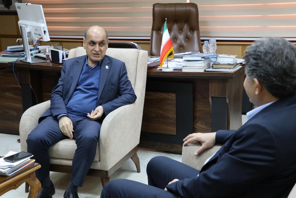 استاندار گیلان در دیدار با معاون وزیر راه و شهرسازی تاکید کرد: ضرورت ارتقای ظرفیت بنادر گیلان برای ایفای نقش محوری در کریدور شمال – جنوب