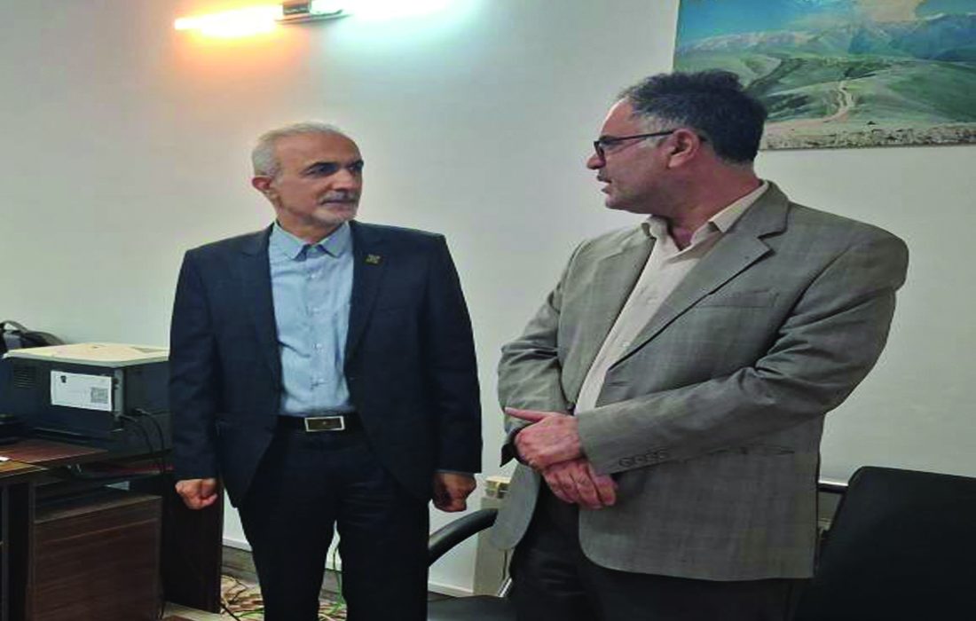 مدیر کل بیمه سلامت در بازدید از بیمه سلامت شهرستان املش ؛ امروز خط مقدم،خدمت وتکریم به این مردم بی نظیر است
