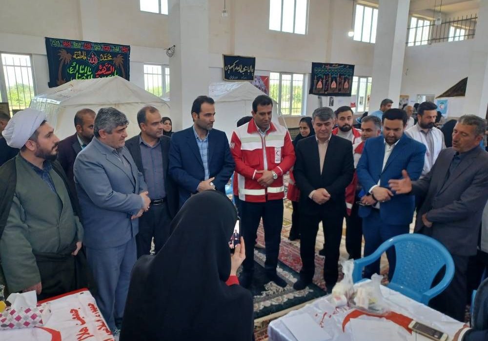 طنین سلامتی در مسجد پیرمؤمن؛ ویزیت رایگان و توزیع ۱۰۰ میلیون ریال دارو در عثماوندان شفت
