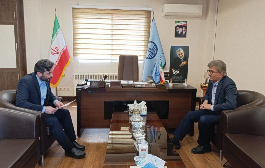 گفتوگوی عضو کمیسیون بهداشت مجلس با دکتر آشوبی پیرامون توسعه زیرساختهای سلامتمحور مرکز استان