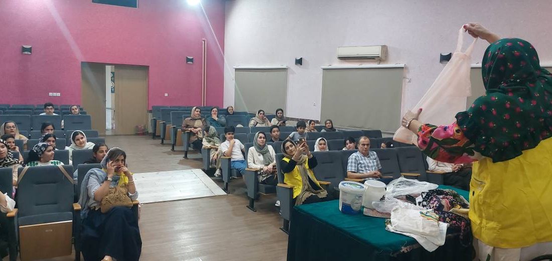 برگزاری ویژه‌برنامه «قصه خانواده سبز» در کانون پرورش فکری رشت با تأکید بر حفظ محیط زیست رشت