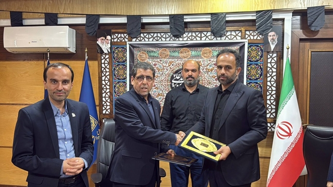 انعقاد قرارداد سرمایهگذاری رستوران و کشتی دریایی در تالاب عینک/ گامی بلند در توسعه گردشگری علمی و تفریحی رشت 