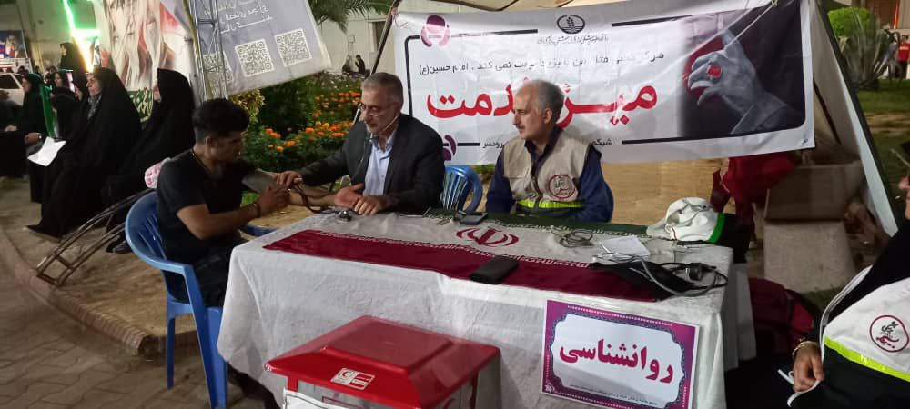 با همکاری کانون بسیج جامعه پزشکی؛ ارائه خدمات رایگان سلامت به ۱۳۰ شهروند در مراسم شبانه رودسر