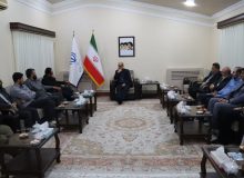 استاندار گیلان در دیدار دبیر جبهه انقلاب اسلامی تأکید کرد؛ حل آسیب‌های اجتماعی از دل جامعه می‌گذرد؛ مردم و سمن‌ها به میدان بیایند